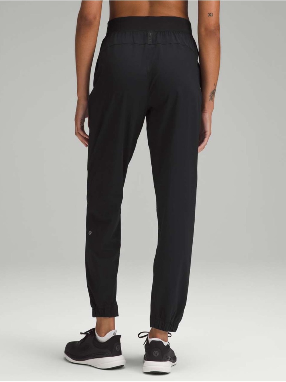 Lululemon License to Train High-Rise Pant
Black (545)